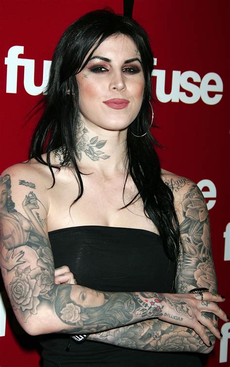 Kat Von Ds Tattoos: What Shes Covered With Black Ink so Far ...